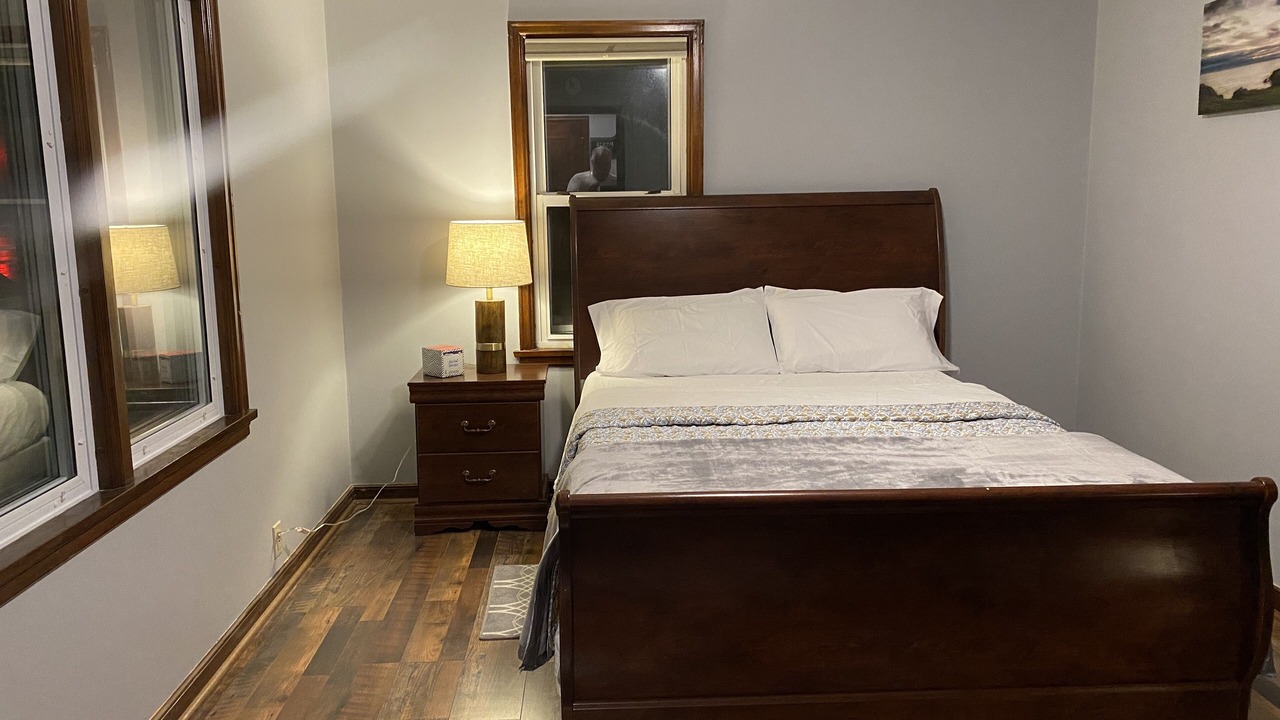Photo of Bedroom in Manitowoc