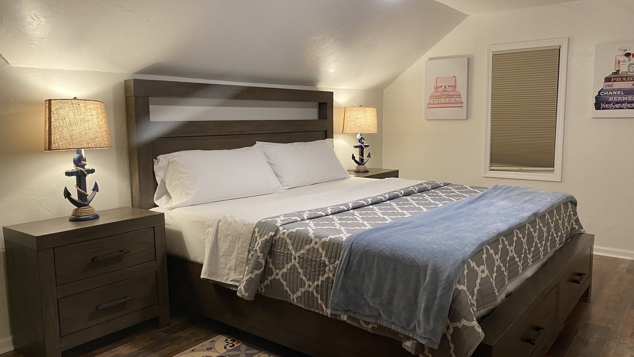 Photo of Bedroom in Manitowoc