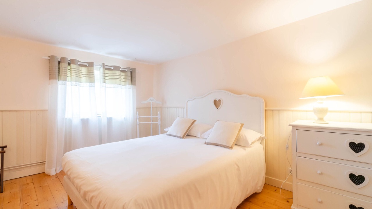 Photo of Bedroom in Demigny
