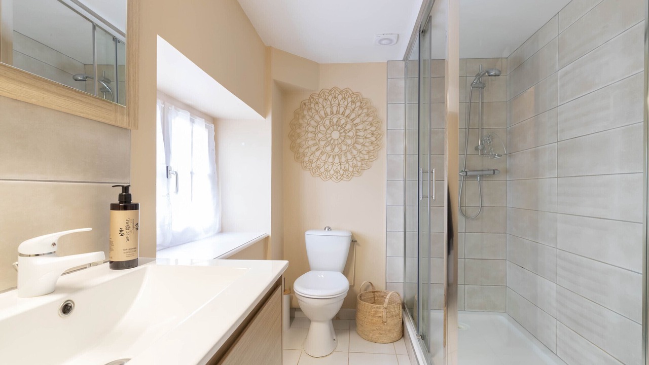 Photo of Bathroom in Demigny