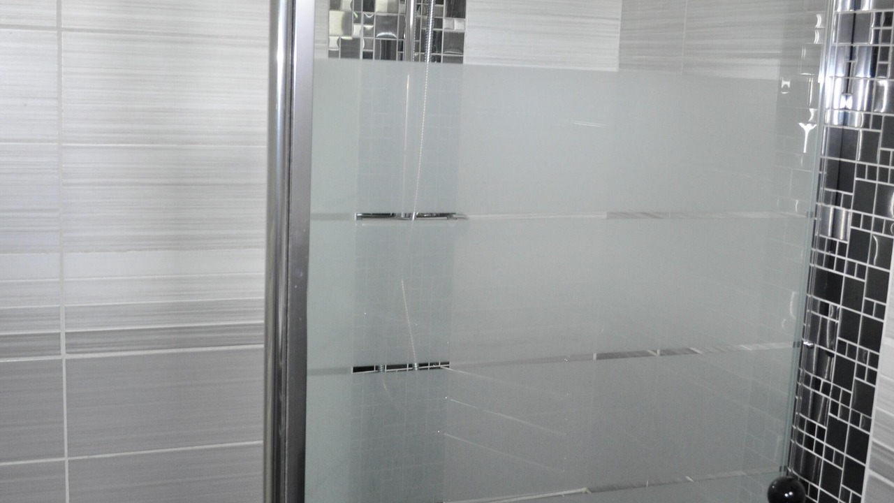 Photo of Bathroom in Ludon-Medoc