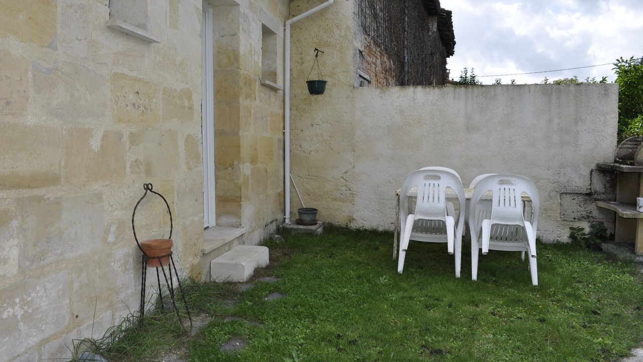 Photo of Patio Balcony in Ludon-Medoc