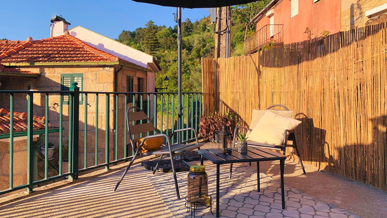 Photo of Patio Balcony in Oliveira do Douro