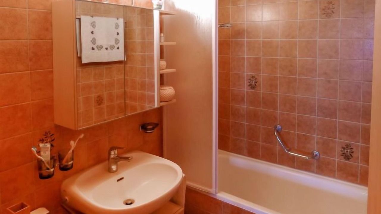 Photo of Bathroom in Tschamut
