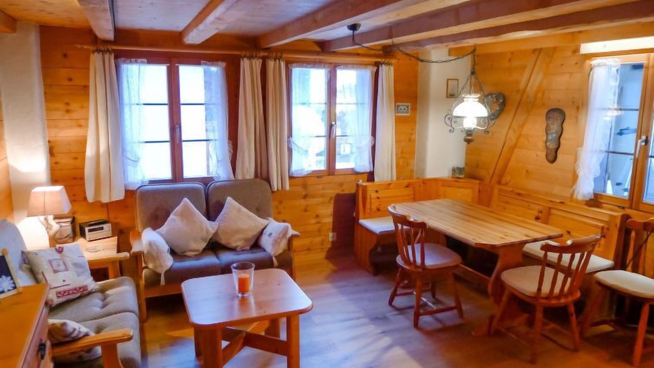 Photo of Livingroom in Tschamut