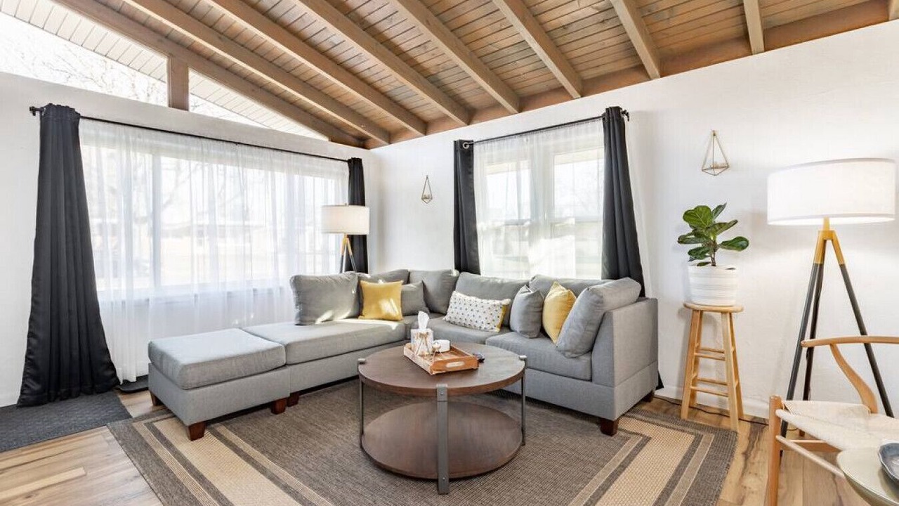 Photo of Livingroom in Pekin