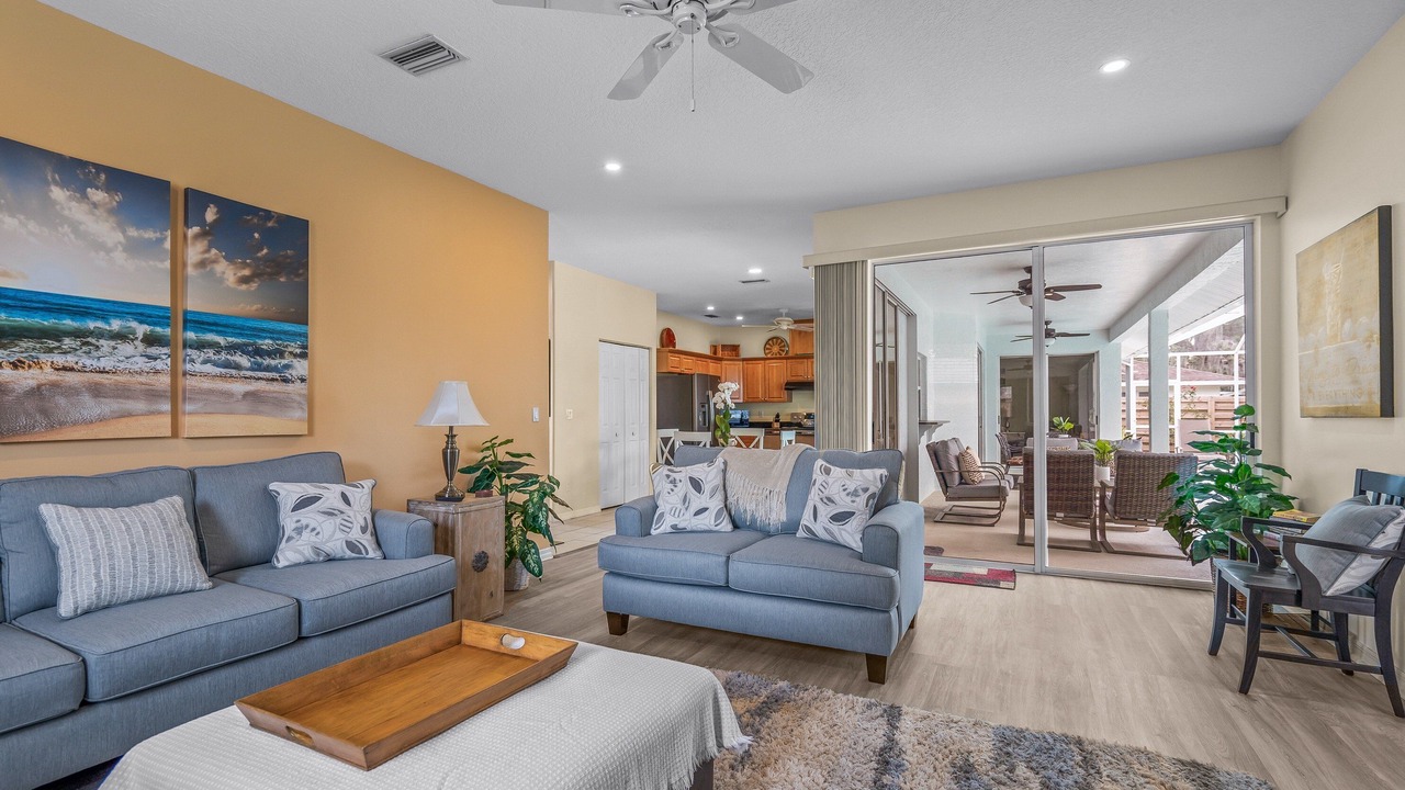 Photo of Livingroom in Trailer Estates