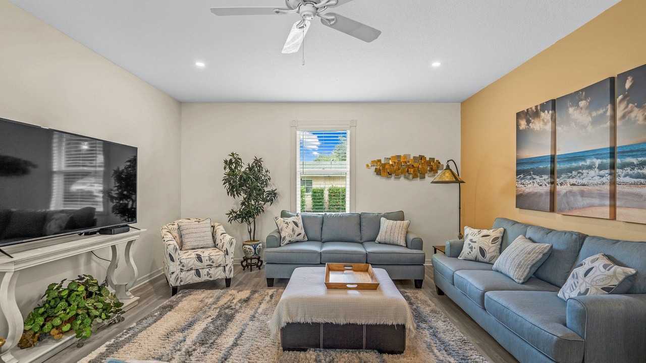 Photo of Livingroom in Trailer Estates