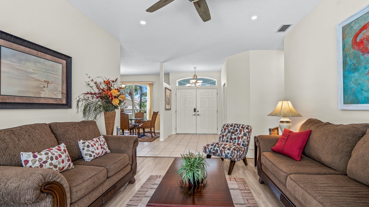 Photo of Livingroom in Trailer Estates
