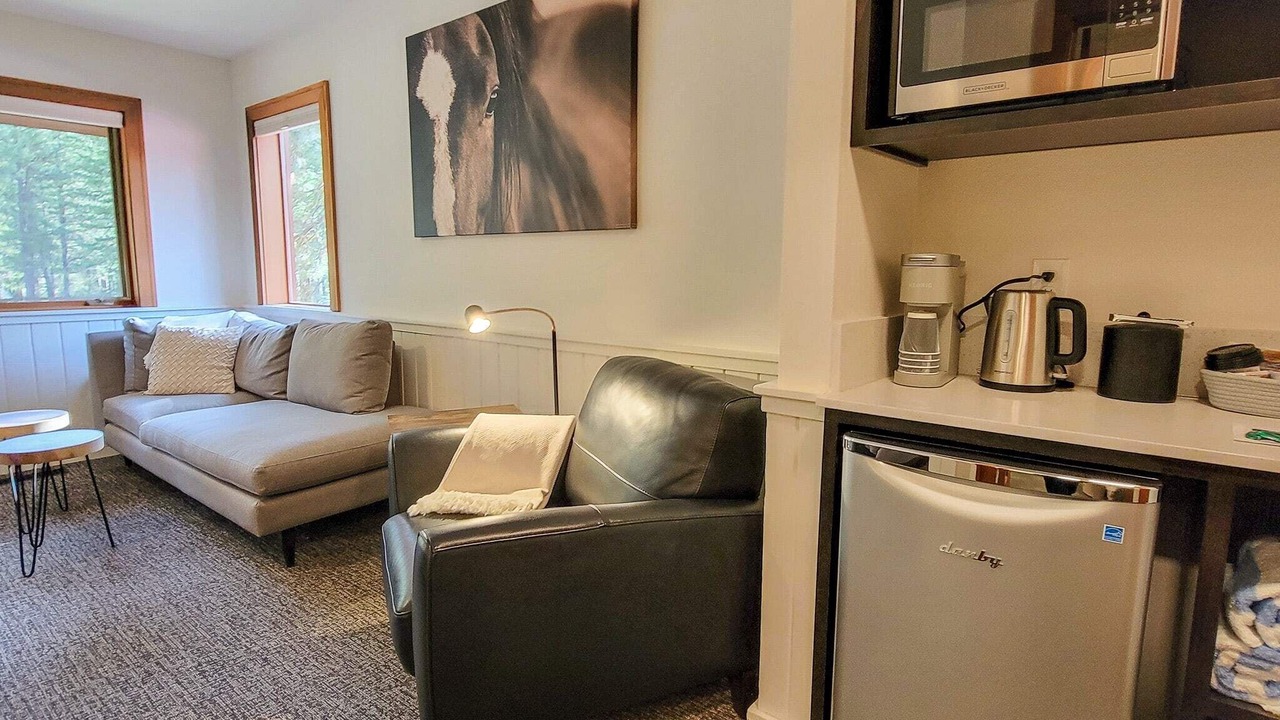 Photo of Livingroom in Mazama