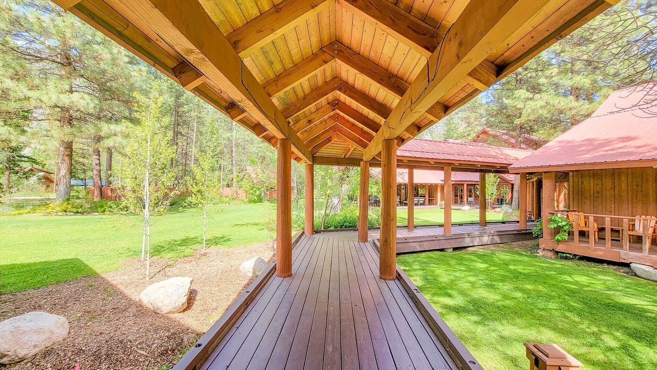Photo of Patio Balcony in Mazama