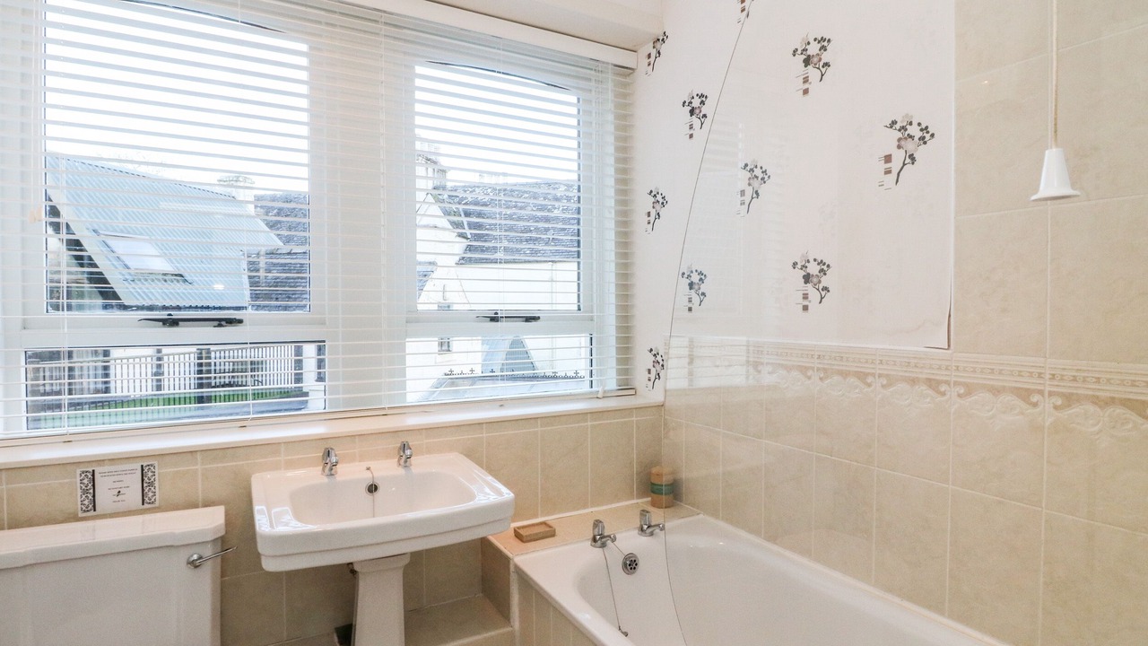 Photo of Bathroom in Dalmally