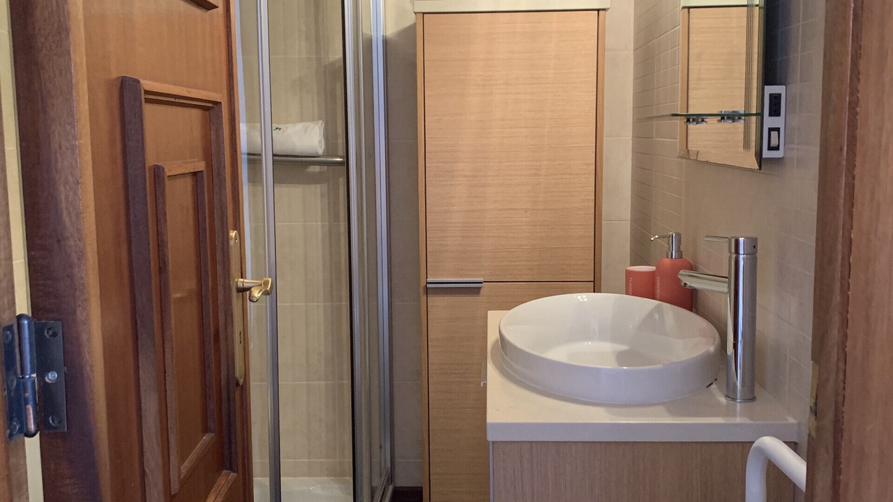 Photo of Bathroom in Cascais