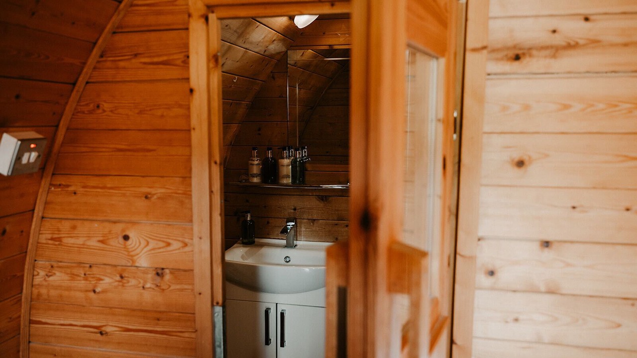 Photo of Bathroom in Torver