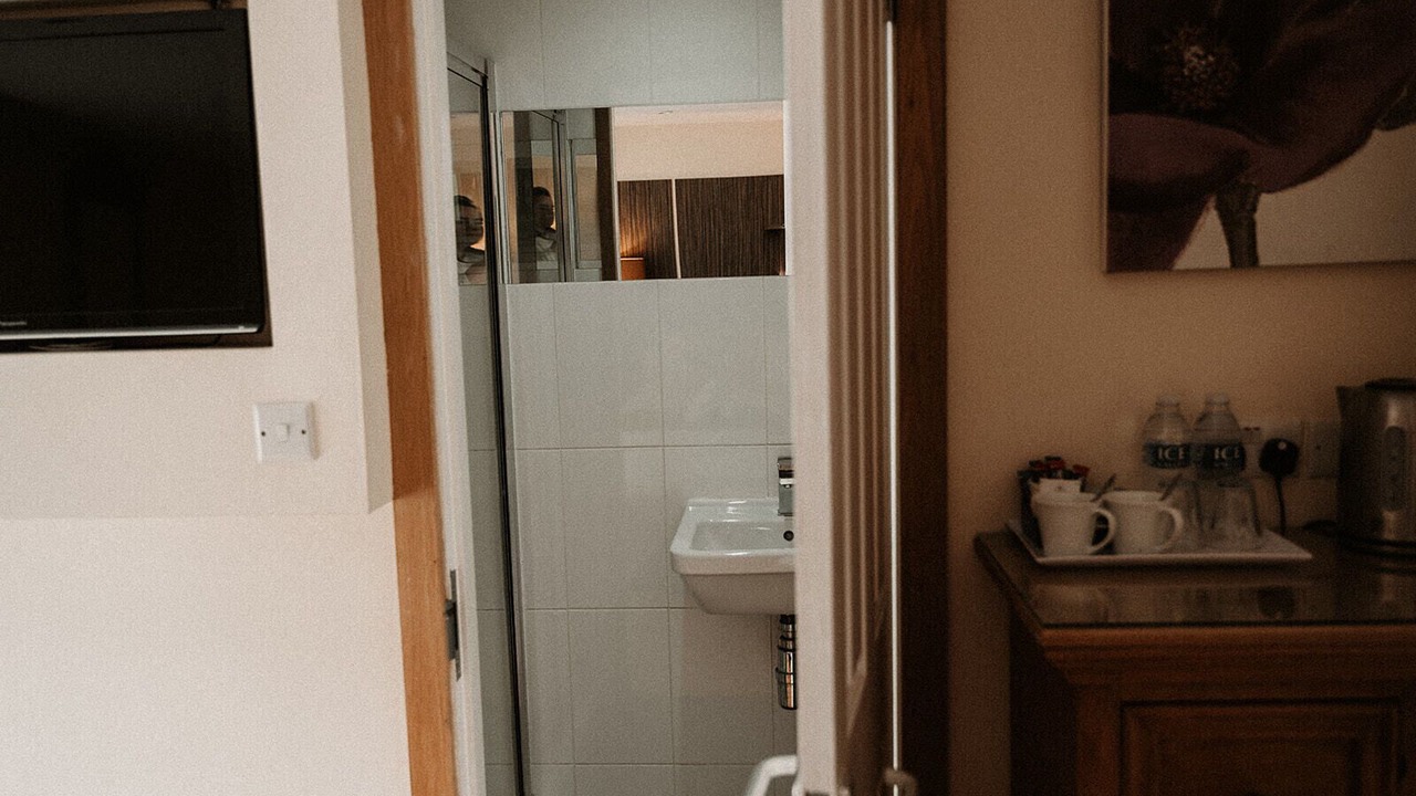 Photo of Bathroom in Torver