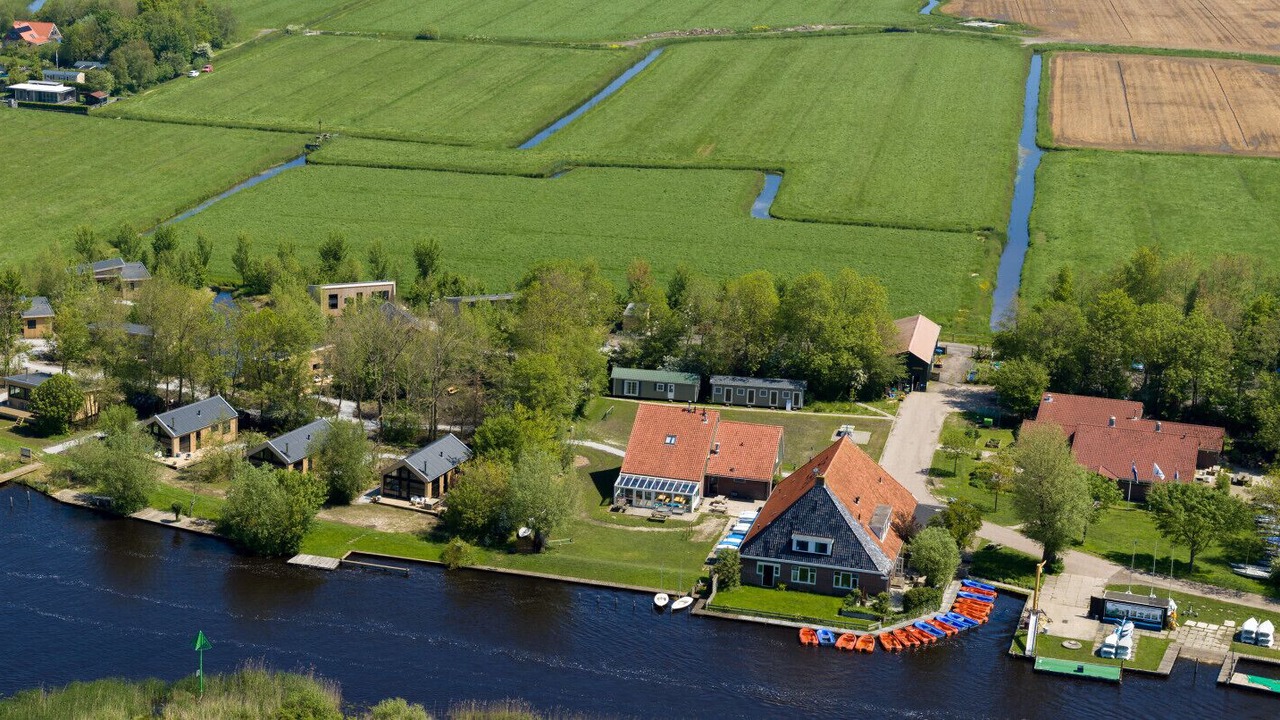 Photo of Outdoor in Grou
