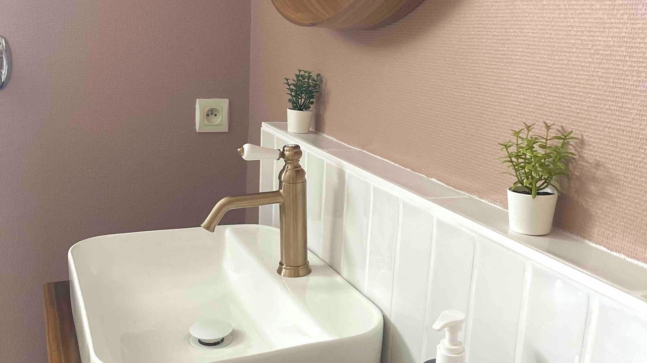 Photo of Bathroom in Saint-Georges-sur-Cher