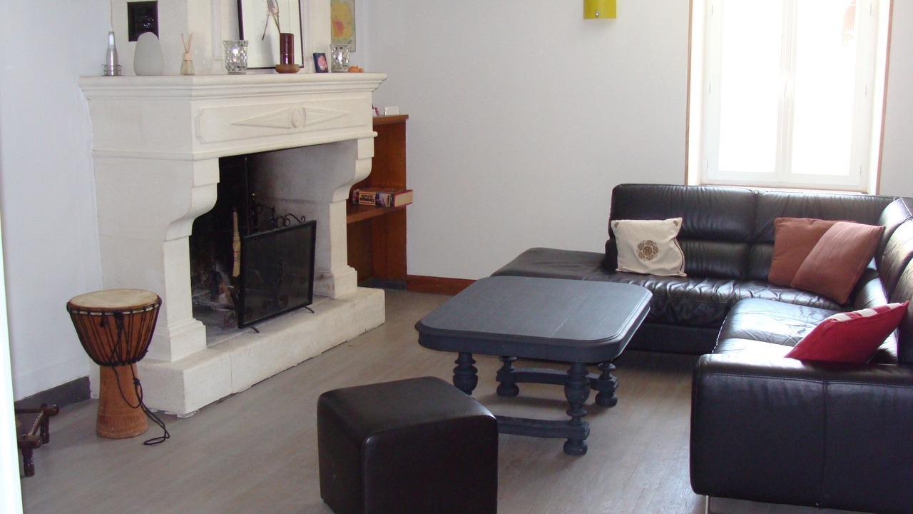 Photo of Livingroom in Echallat