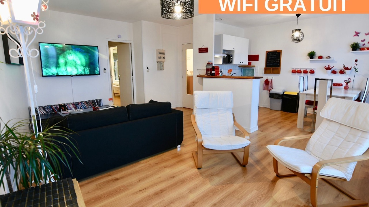 Photo of Livingroom in Downtown