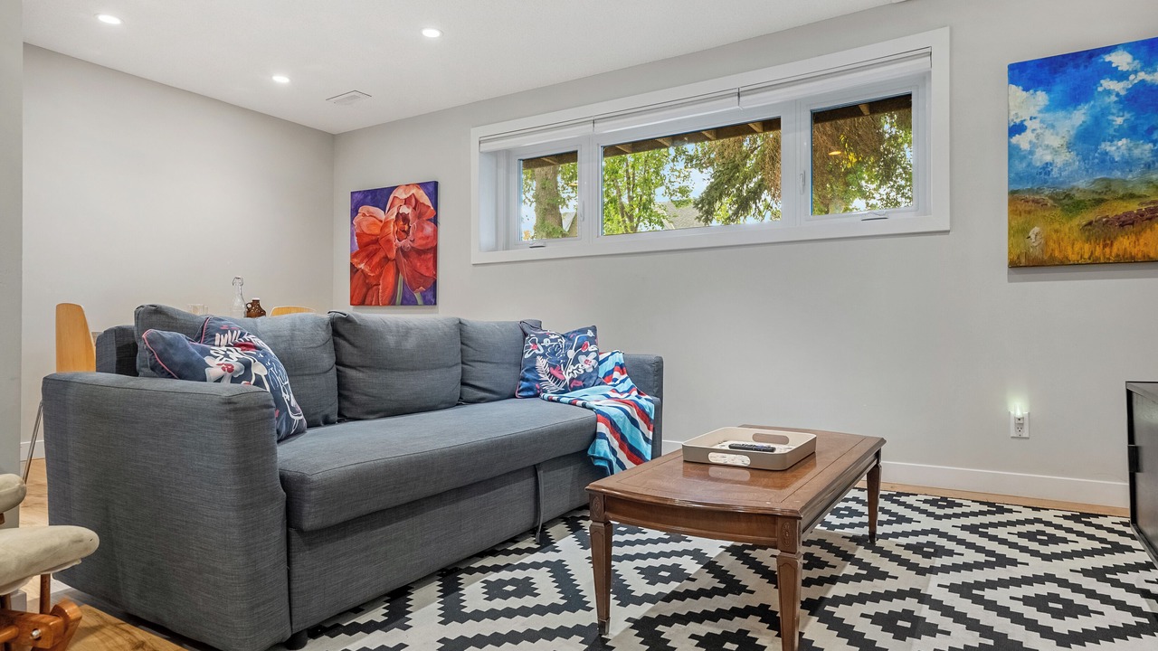 Photo of Livingroom in Tuxedo Park