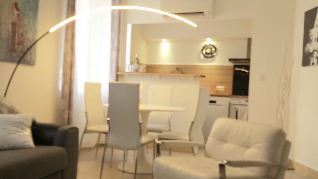 Photo of Livingroom in Opera