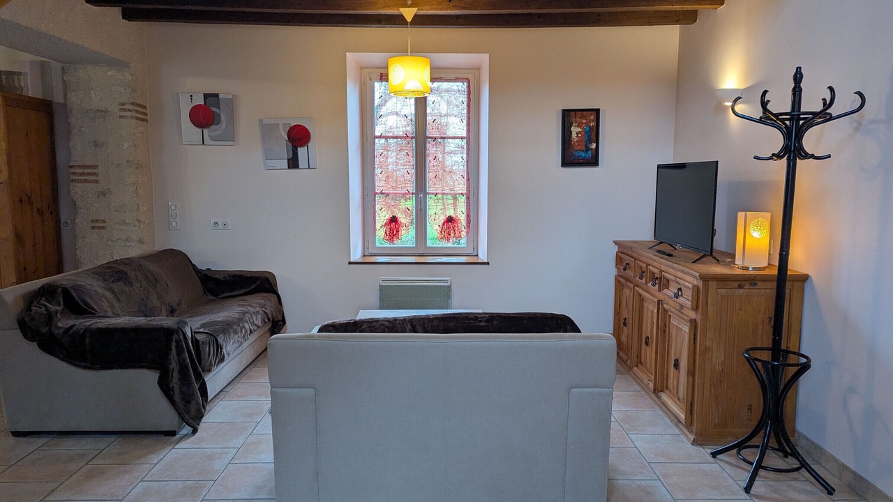 Photo of Livingroom in Cravant