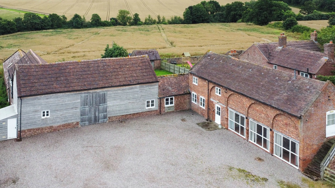 Photo of Outdoor in Eaton Mascott