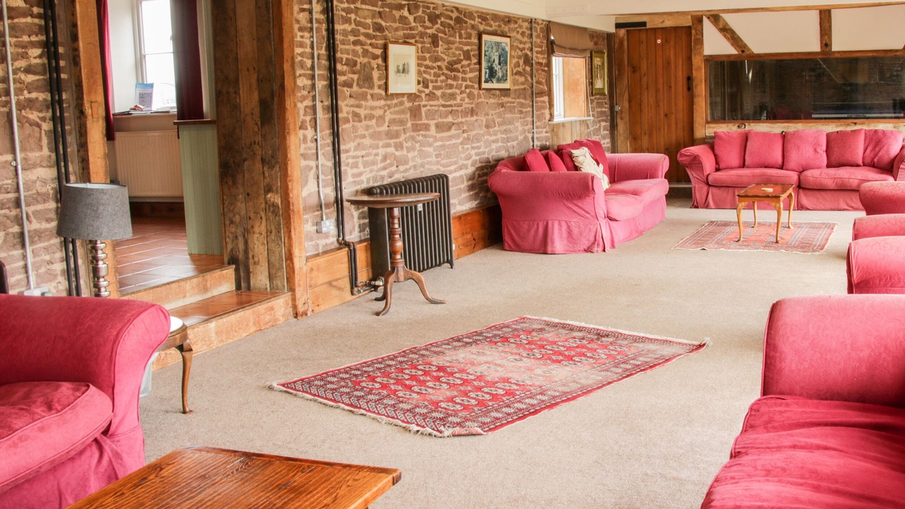 Photo of Livingroom in Eaton Mascott