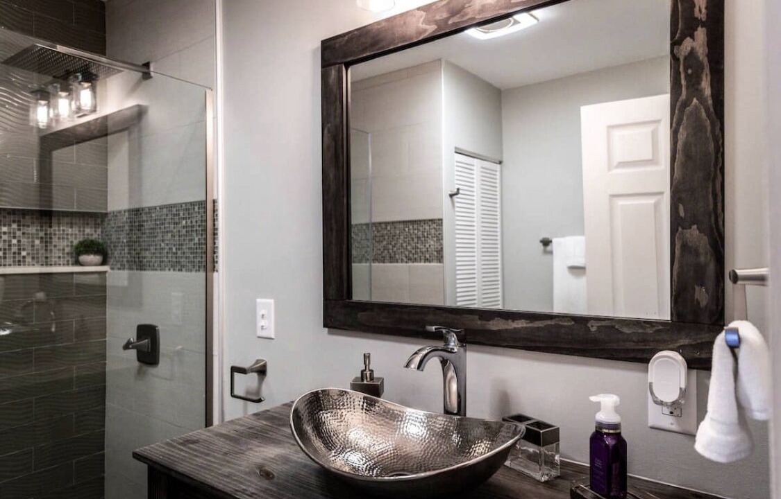 Photo of Bathroom in Flint