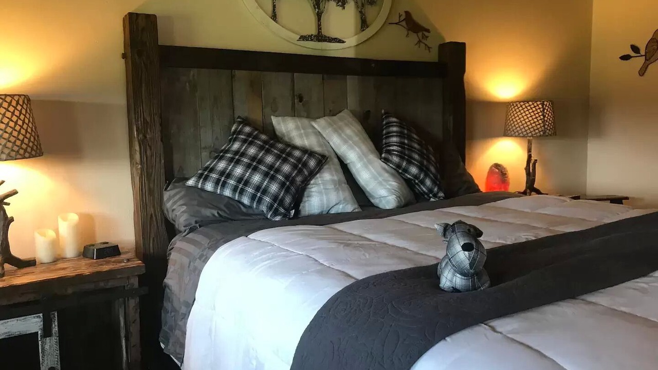 Photo of Bedroom in Elk Creek