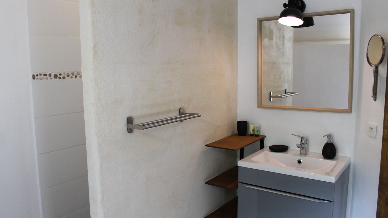 Photo of Bathroom in Mosles