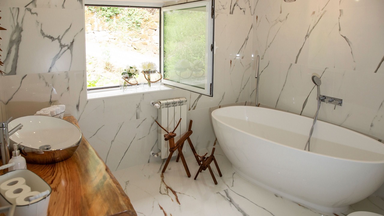 Photo of Bathroom in Bouro