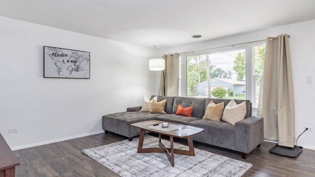 Photo of Livingroom in Pekin