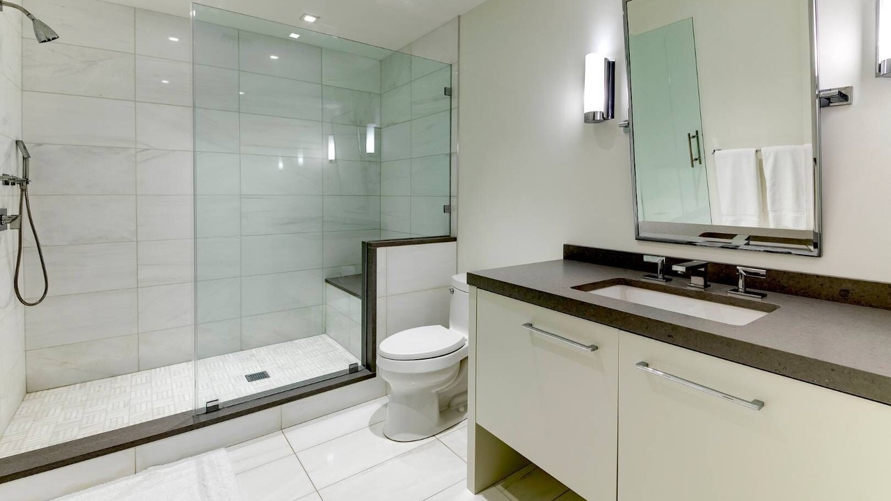 Photo of Bathroom in East Hampton North
