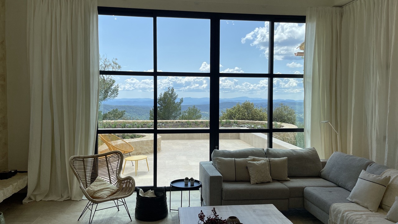 Photo of Livingroom in Tourtour