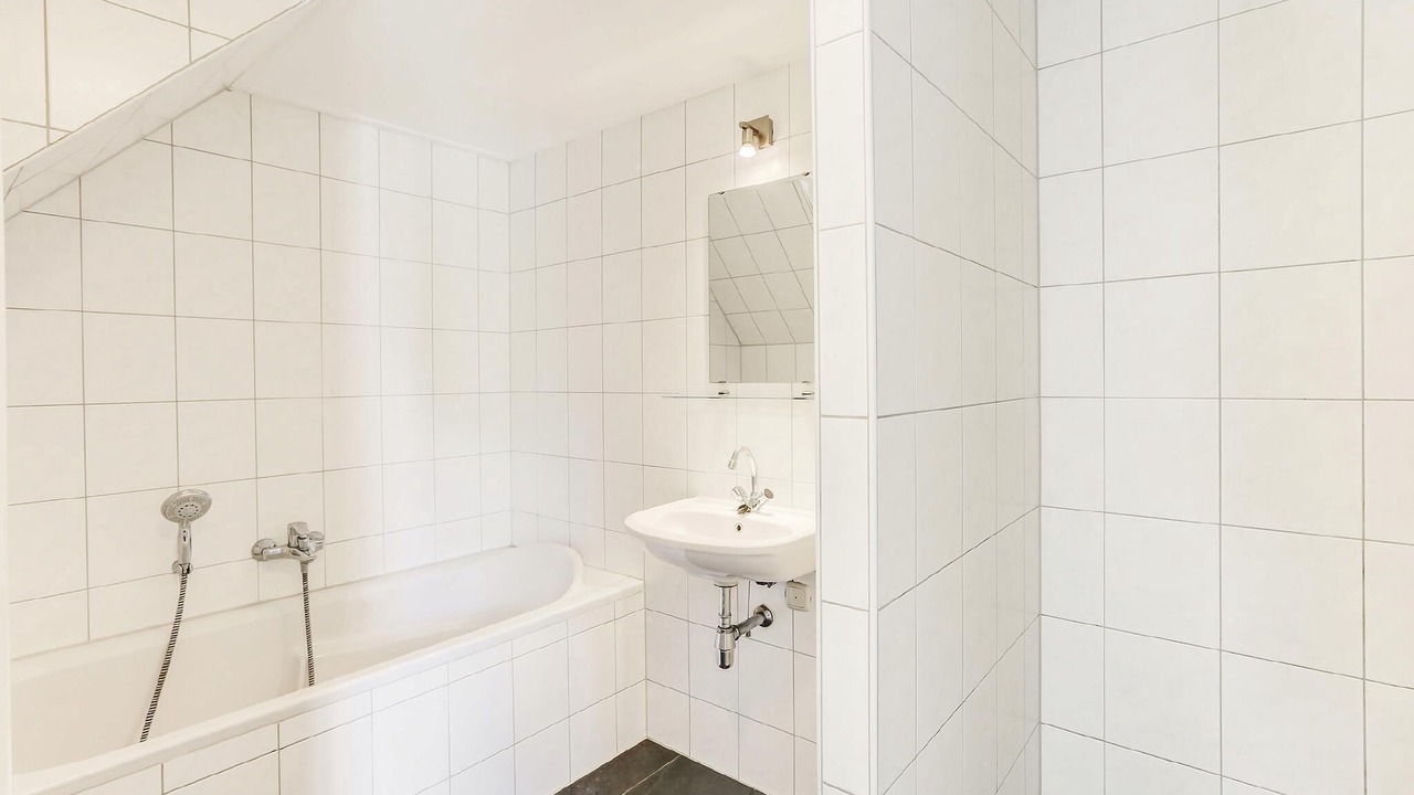 Photo of Bathroom in Grou