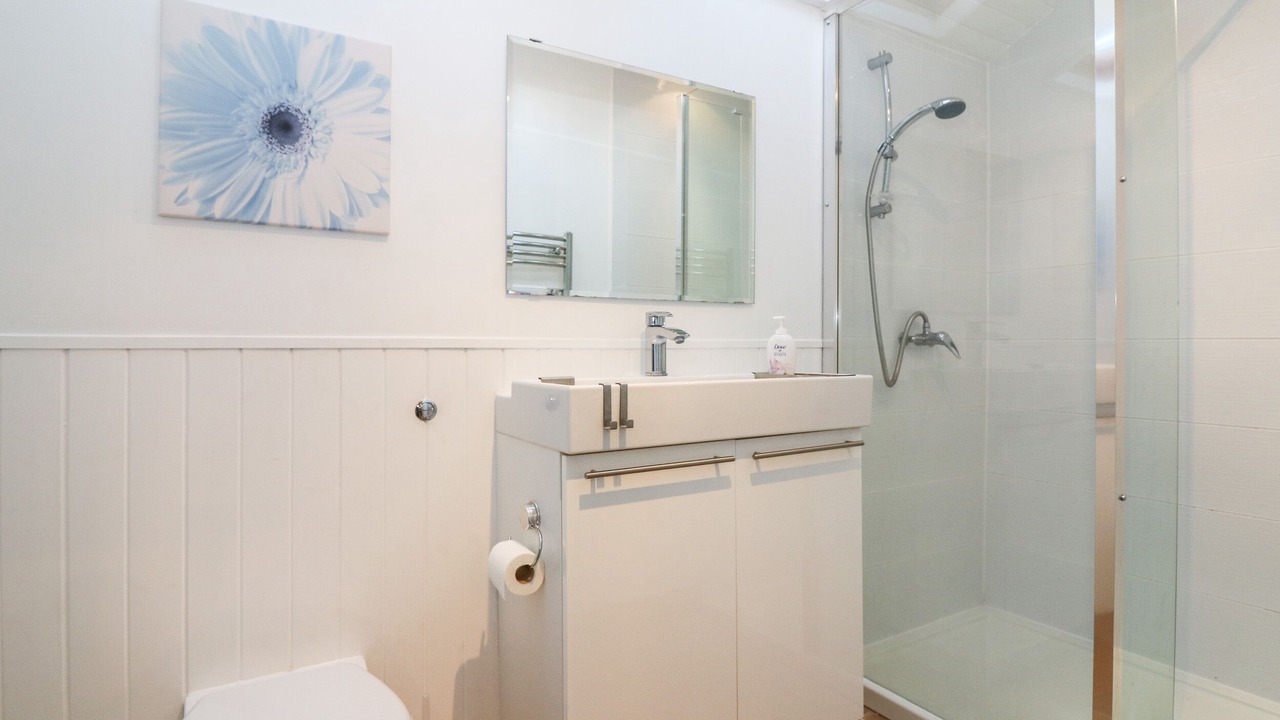 Photo of Bathroom in Murthly