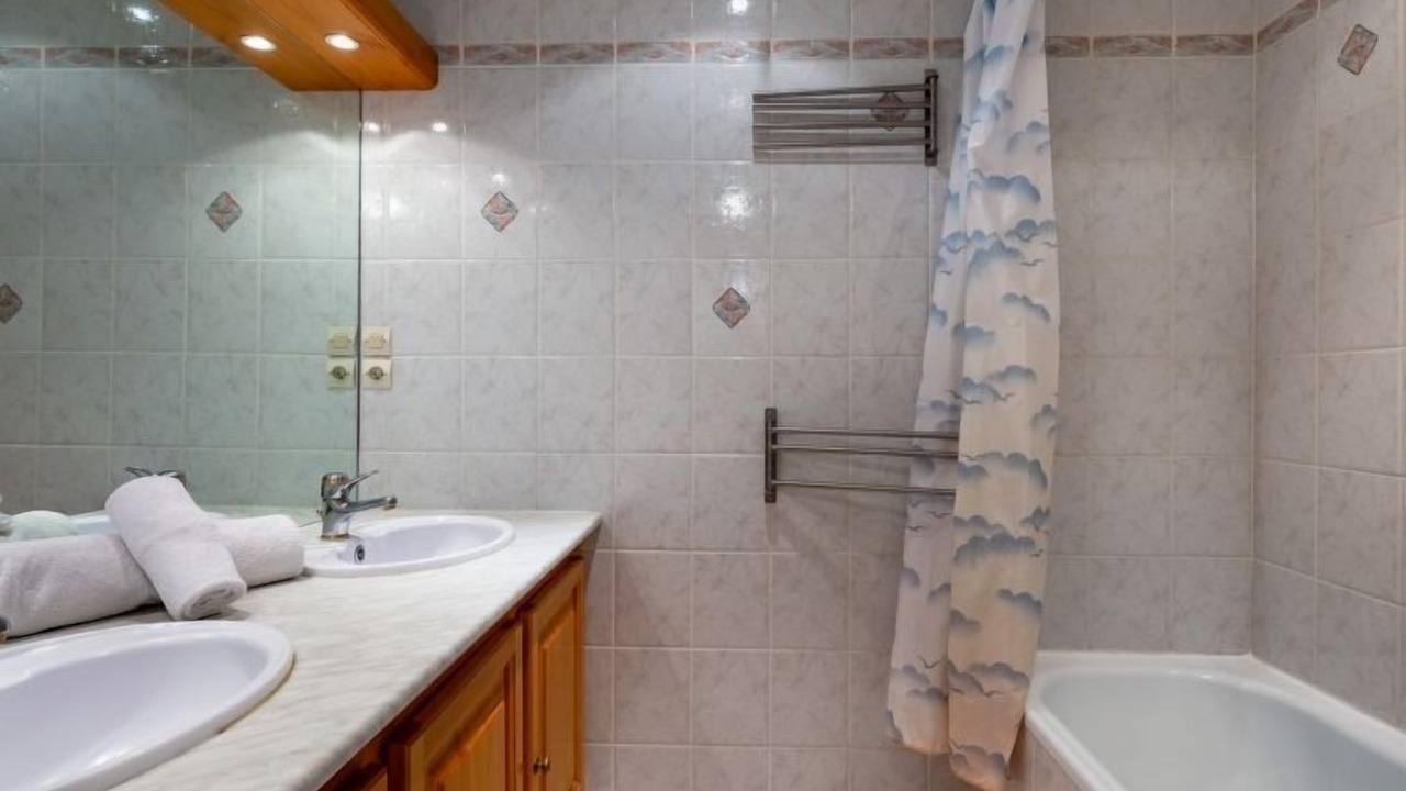 Photo of Bathroom in Les Almes