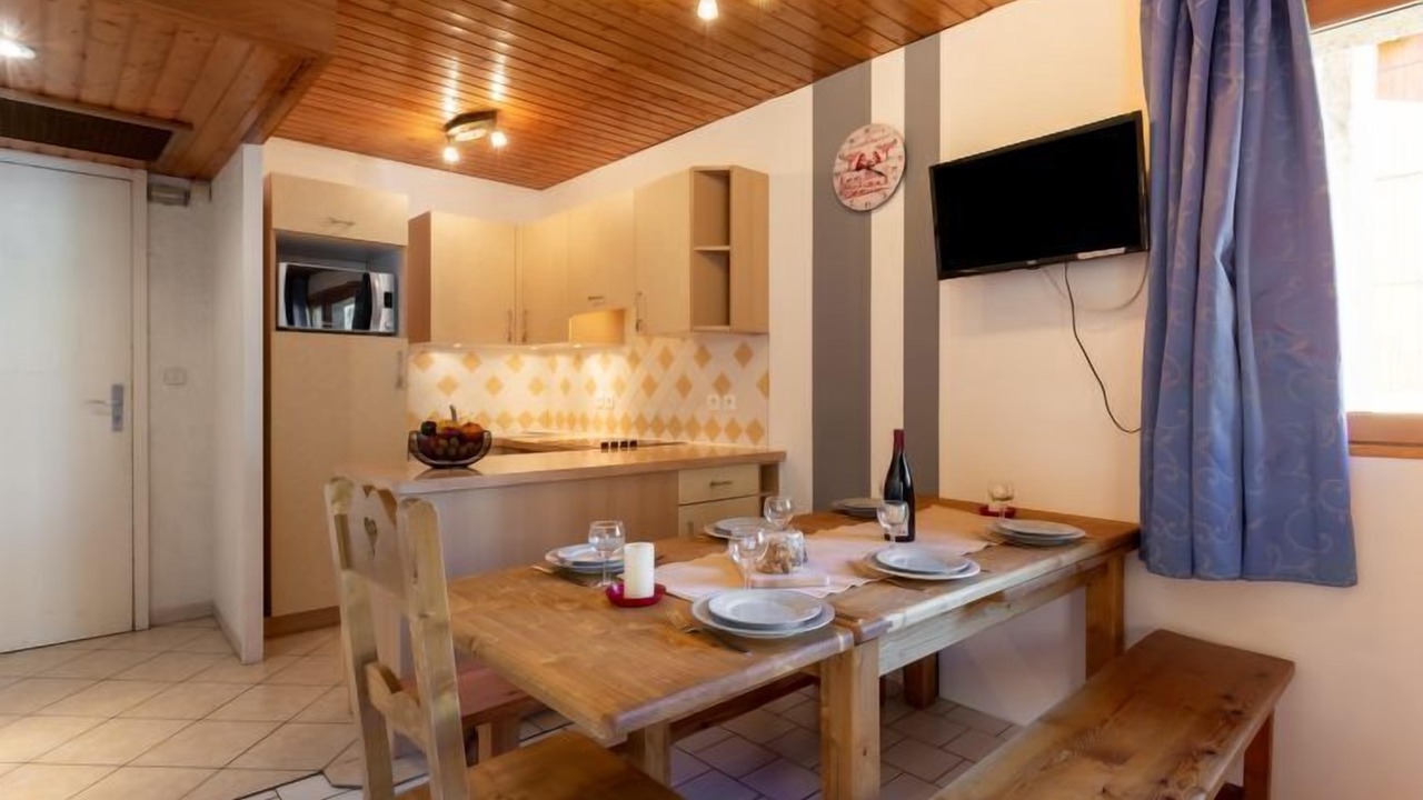 Photo of Bedroom in Les Almes