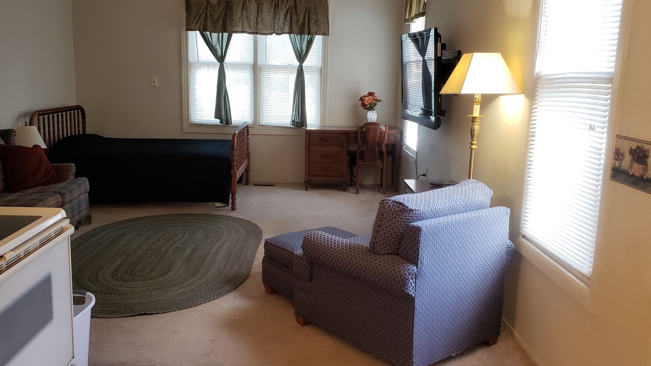 Photo of Bedroom in Mount Clemens