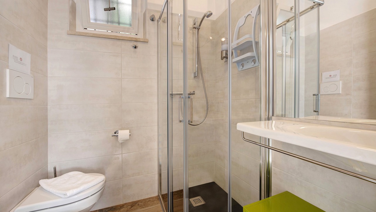 Photo of Bathroom in Frader