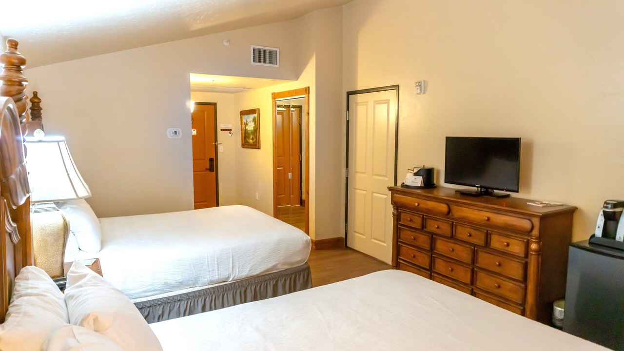 Photo of Bedroom in Midway