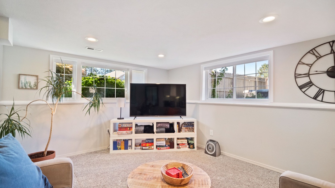 Photo of Livingroom in Fairwood
