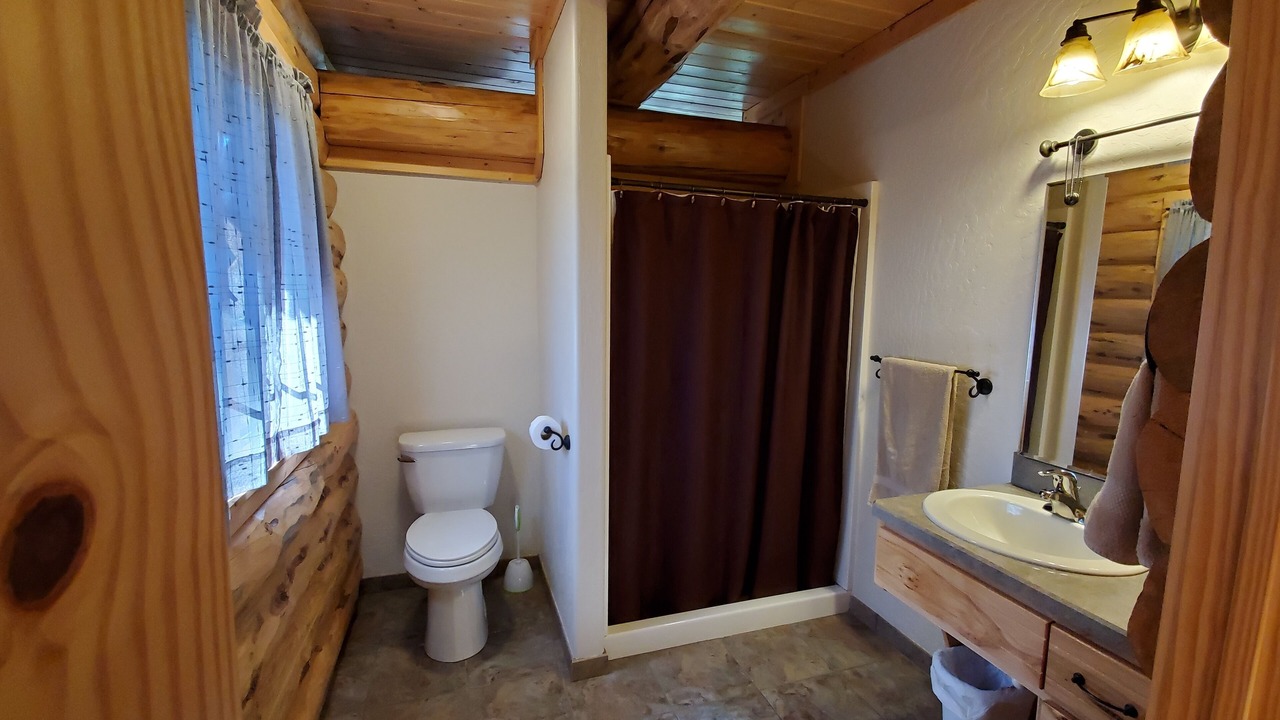 Photo of Bathroom in Calder