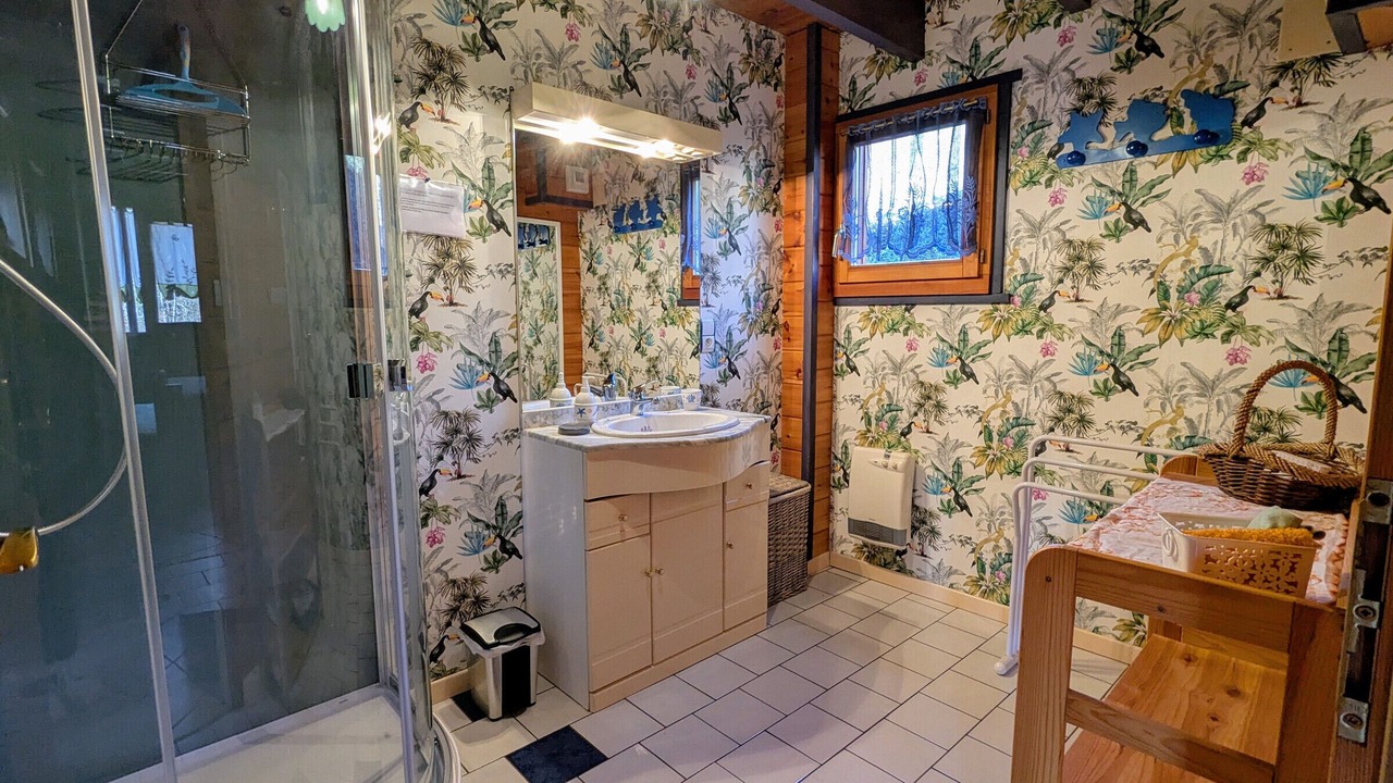 Photo of Bathroom in Le Menil