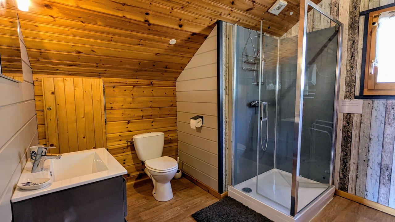 Photo of Bathroom in Le Menil