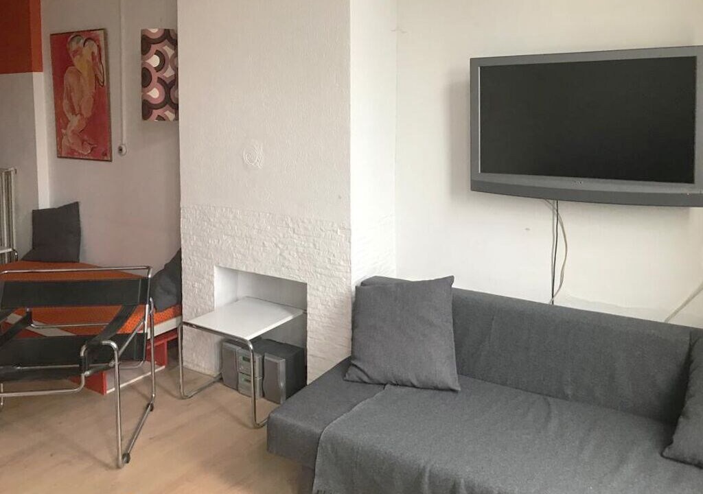 Photo of Livingroom in City