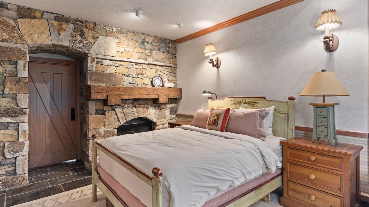 Photo of Bedroom in Sundance