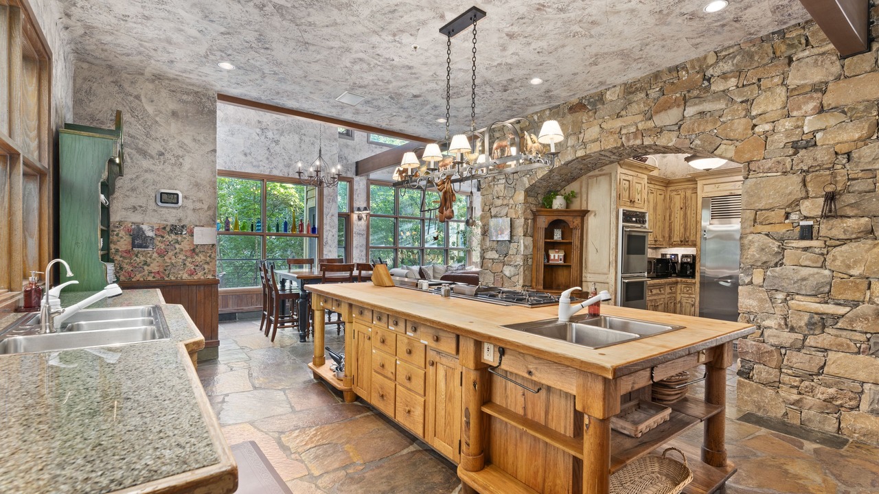 Photo of Kitchen in Sundance