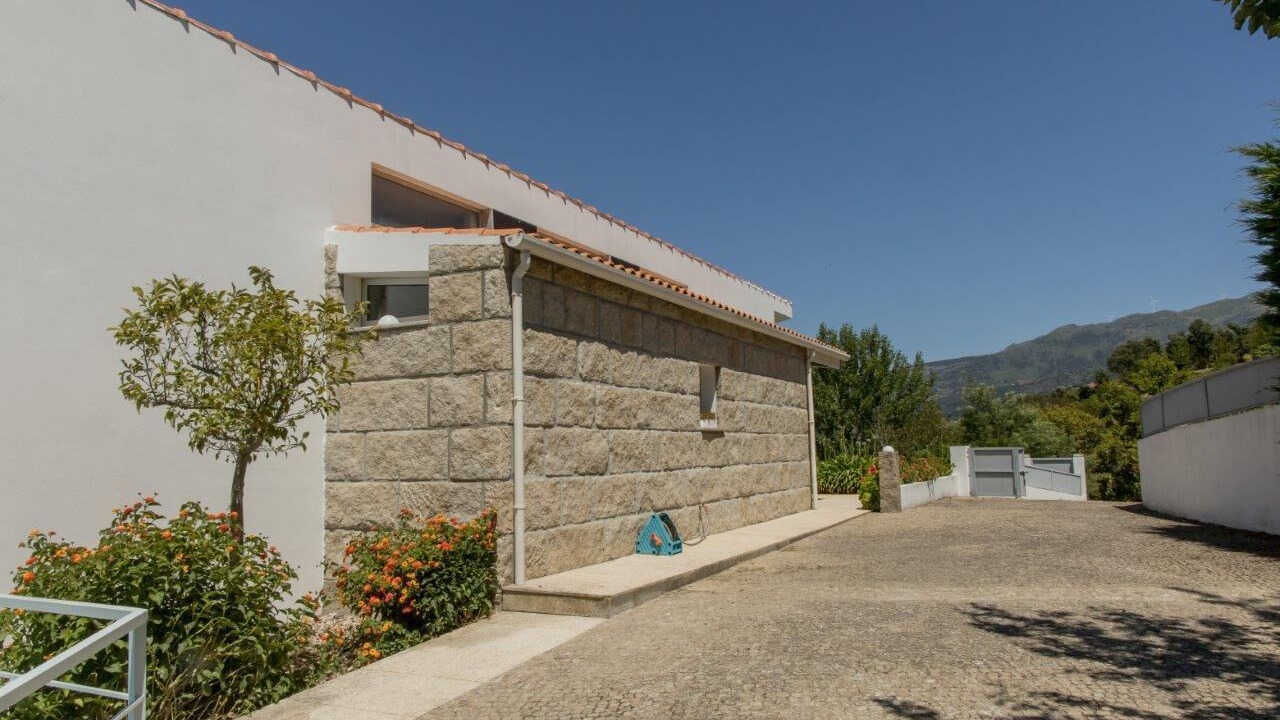 Photo of Outdoor in Resende